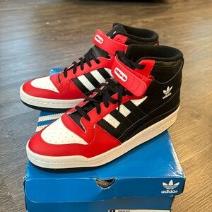 Men’s Adidas forum mid